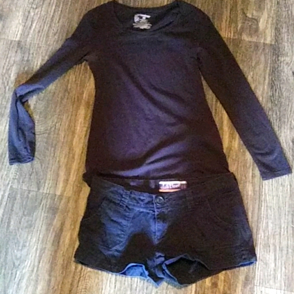 Top and shorts for woman